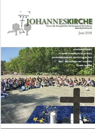 Kirchenpublikation: Versammlung im Freien.